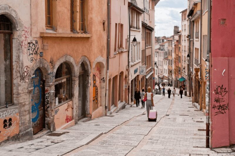 Lyon: Guided tour of the Croix-Rousse - FAQ