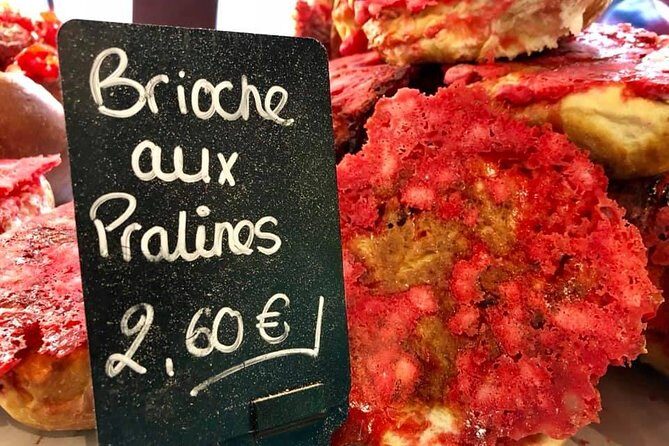 Lyon Old Town Food & Wine Tasting Tour including a Bouchon Lyonnais - Exploring the Lyon Old Town Food & Wine Tasting Tour: A Balanced Look