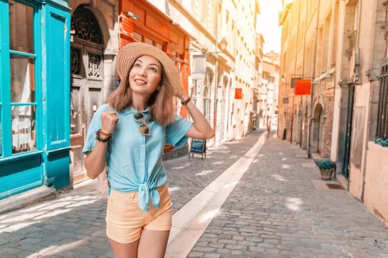 Lyon Old Town Tour with Sightseeing Cruise Tickets - Exploring Lyon’s Old Town: The Walking Tour