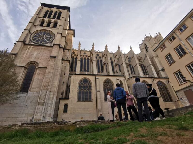 Lyon: Presquîle & Old Town Food Tour - Full Lunch Tastings - How the Experience Feels: What Travelers Say