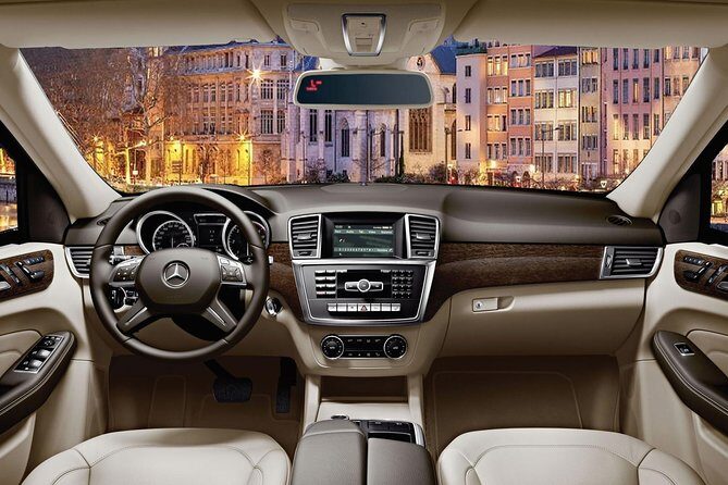 Lyon Private Transfer from Lyon city centre to Lyon (LYS) Airport - FAQs