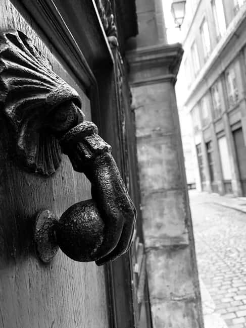 Lyon: Private Walking Tour of "Traboules" in the Old Town - The Experience for Different Travelers