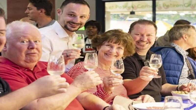 Lyon: Romantic 2.5-Hour Dinner Cruise at Sunset - FAQ