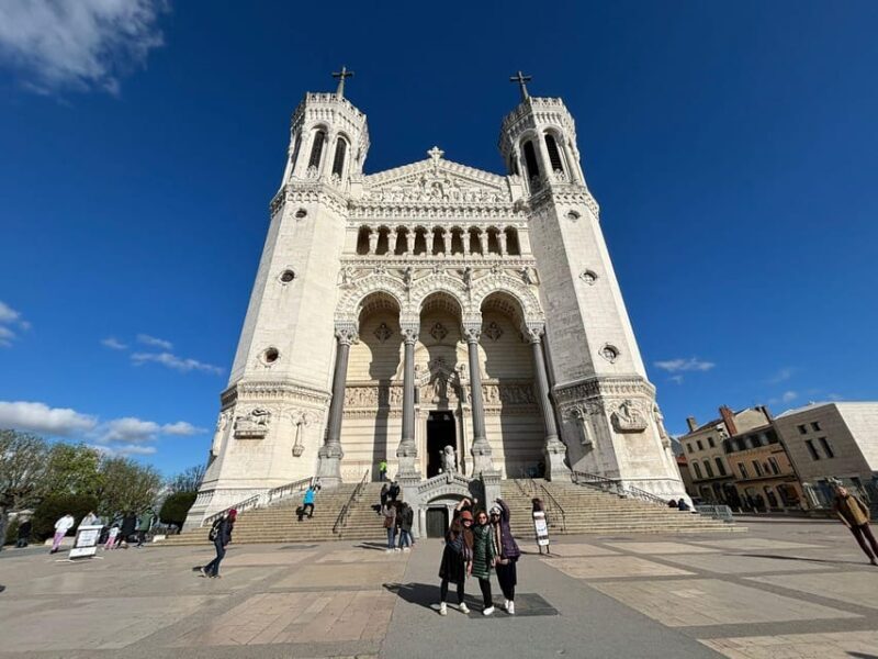 Lyon : Visit Lyon on a private half-day tour with a driver - The Sum Up