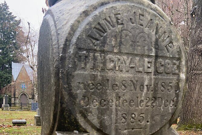Macabre Ghost History of Portland, Oregon walking tour - An Honest Look at the Experience