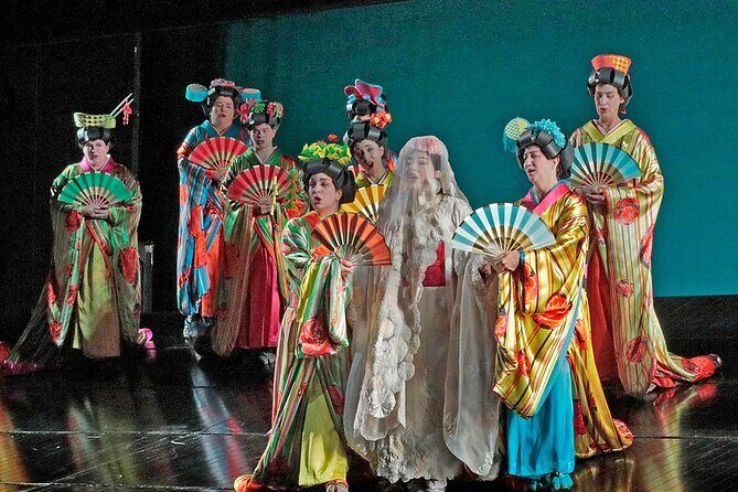 Madama Butterfly at The Metropolitan Opera House Ticket - The Venue: The Metropolitan Opera House