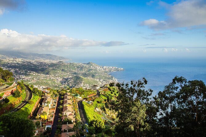 Madeira Full Day Tour West and East Island Top Highlights Tour - FAQs