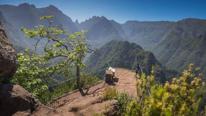 Madeira Funchal:East Tour Pico Arieiro & Santana&Laurissilva - FAQ