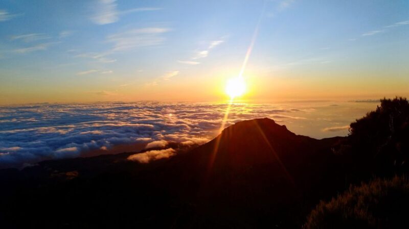 Madeira: Pico Ruivo Guided Sunrise Hike with Hotel Pickup - Key Points