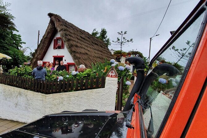 Madeira Private Jeep 4x4: Old Forest Full-Day Tour incl Pico Arieiro - Stop 1: Pico do Arieiro
