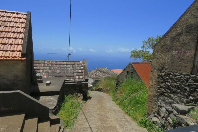 Madeira : Southwest coast, Run & Anjo´s Waterfall 4x4 Tour - FAQ
