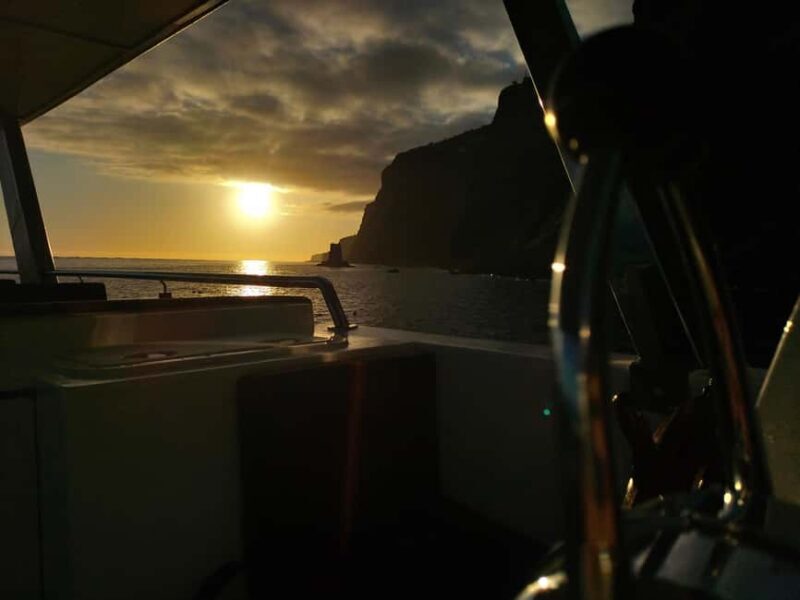 Madeira: Sunset Dinner Cruise - Key Points
