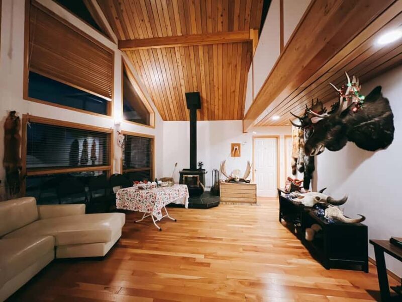 Madeline Lake: Aurora Lodge and Aurora Chasing Tour - FAQ