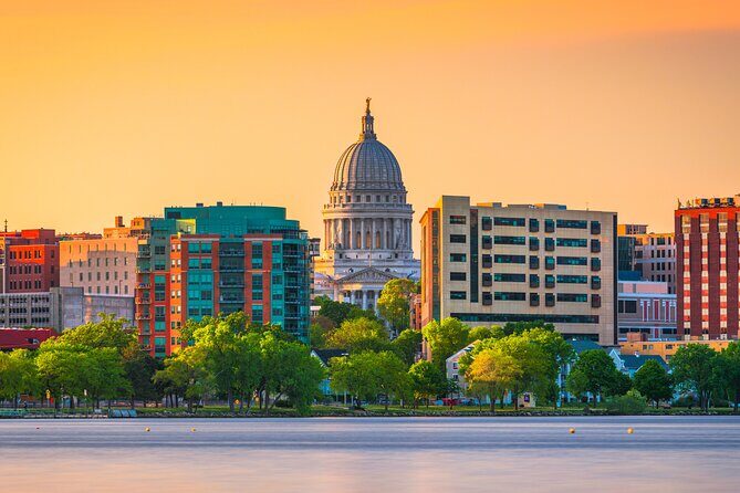 Madison Wisconsin Bar Crawl: Mad Fun in Madison - What to Expect from the Madison Wisconsin Scavenger Hunt