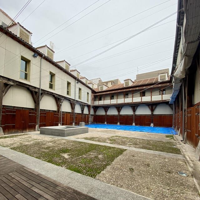 Madrid: Architecture tour Lavapiés&Rastro with an architect - FAQs