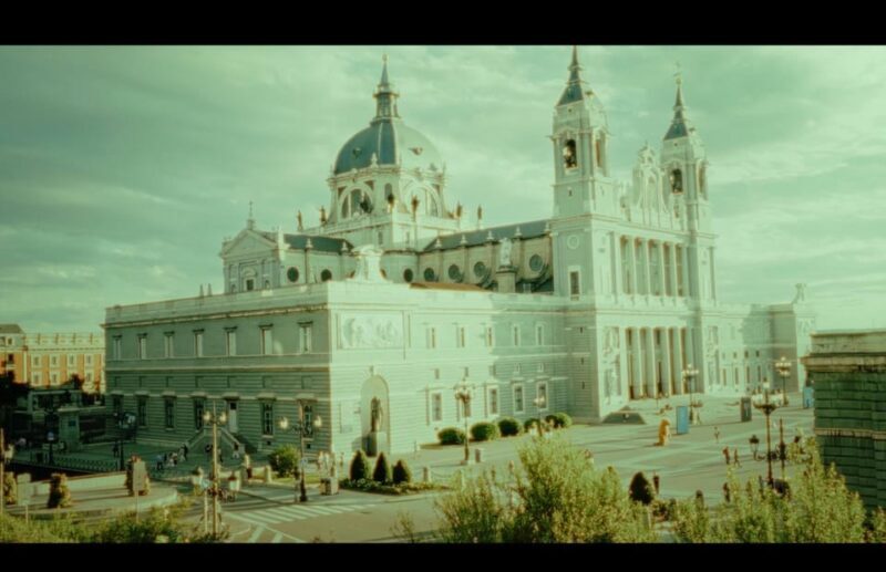 Madrid: City Tuk-Tuk Tour (3 hours) - Key Points