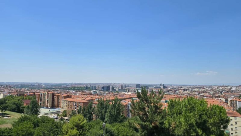 Madrid Contrasts Tour: Guided Bus and Walking Tour - Key Points