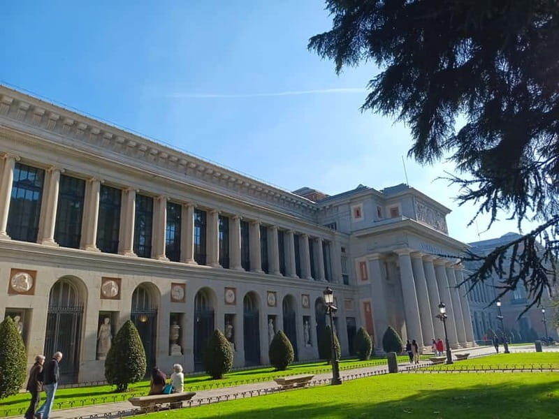 Madrid del Arte: Guided visit to the Prado Museum and the Reina Sofia Museum - Key Points