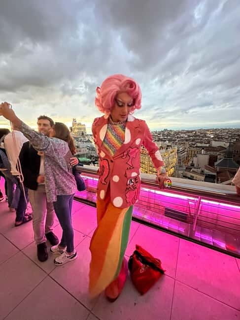 Madrid: Drag Queen Guided City Tour - Key Points