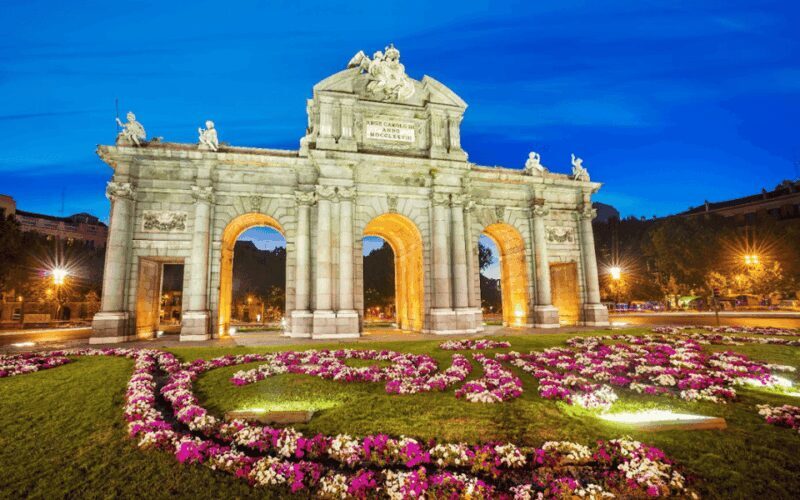 Madrid: Explore the City in an Electric Tuk Tuk - Key Points