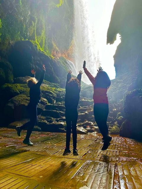 Madrid: Explore the Monasterio de Piedra and discover Sigüenza - Key Points