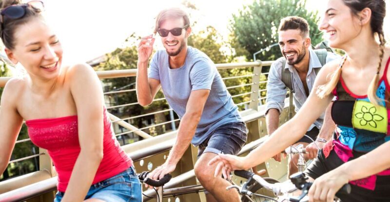 Madrid: Guided Electric Bike Tour. City center & Retiro Park - Key Points