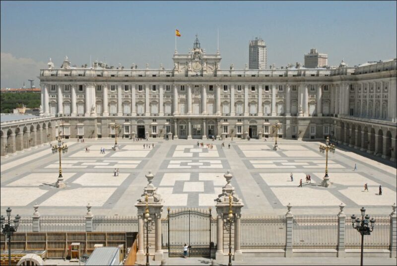 Madrid: Guided Tour of Prado Museum and Royal Palace - Who Should Consider This Tour?