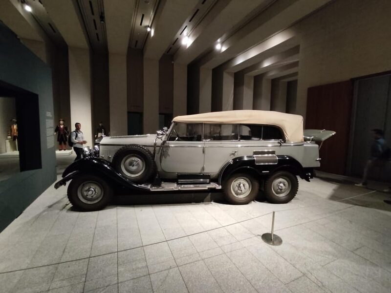 Madrid: Guided Tour of the Royal Collections Gallery - Key Points