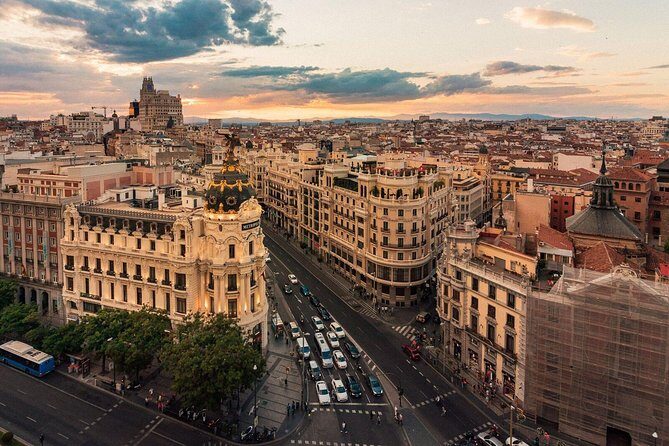 Madrid Highlights and Hidden Gems Private Tour with a Guide - The Experience of a Private Guide