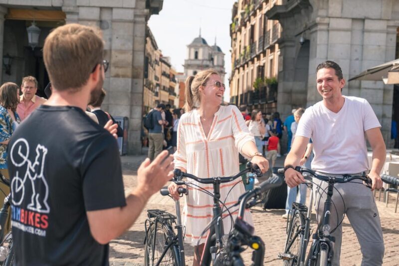 Madrid: Highlights Bike Tour with Optional E-Bike or Tapas - Key Points