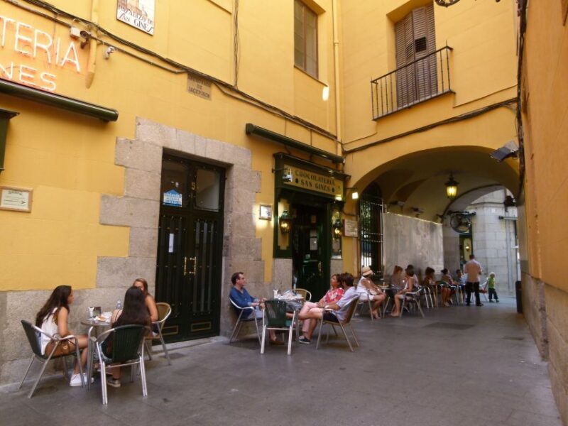 Madrid Historical Centre & Old Town Walking Tour in French - FAQ