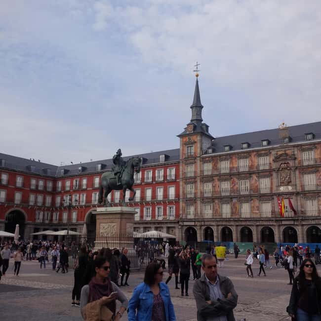 Madrid: La Latina Walking Tour with Tapas and Drink - Who Should Consider This Tour?