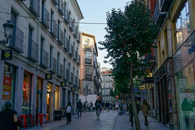 Madrid: La Latina Walking Tour with Tapas and Drink - FAQ