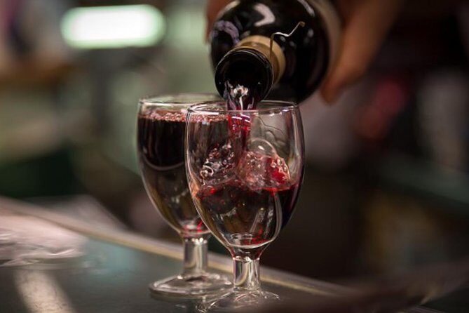 Madrid Local's Wine and Tapas Lunch Tour with a side of History - Key Points