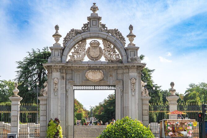 Madrid Monumental Tour Retreat, Prado and Cibeles - What Makes This Tour Stand Out?