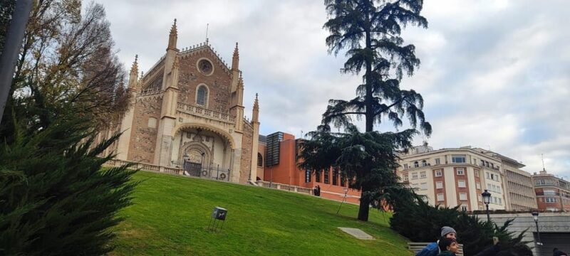 Madrid: Prado Museum Guided Tour Small Group - FAQs