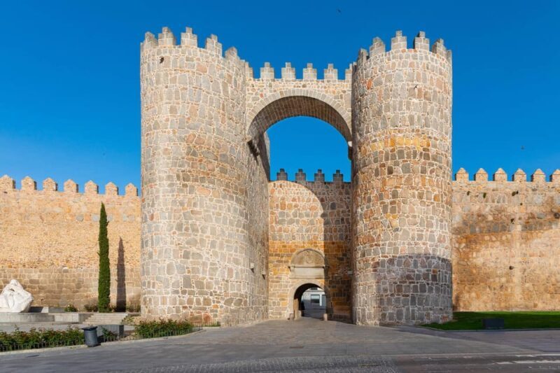 Madrid: Private Day Trip to Avila & Segovia - FAQ