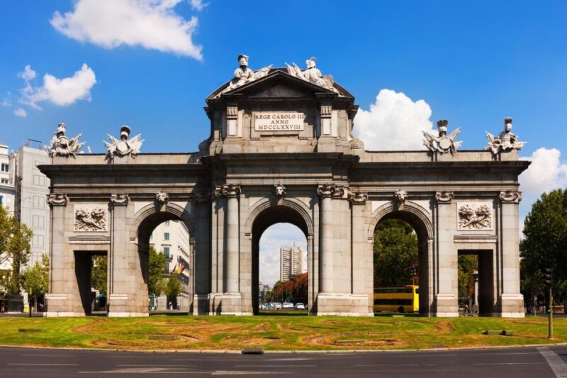 Madrid: Private Exclusive History Tour with a Local - Who Is This Tour Best For?
