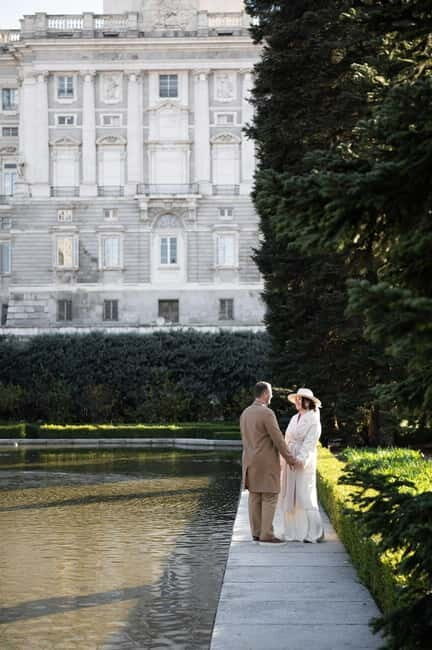 Madrid: Private Photo Shooting with Pro Photographer - Key Points