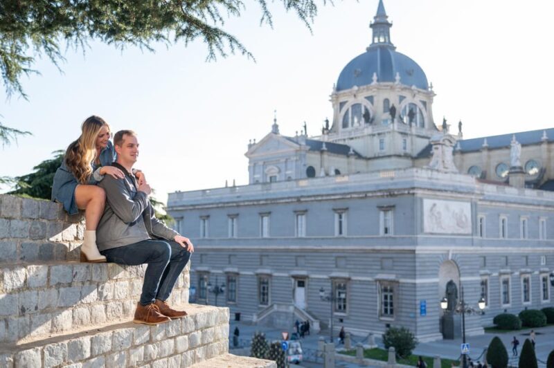 Madrid: Private Photoshoot with a Professional Photographer - Key Points