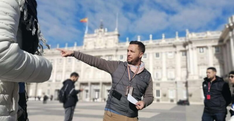 Madrid: Private Walking tour 2,5 hours or 5 hours - Exploring Madrid: An In-Depth Look at the Private Walking Tour