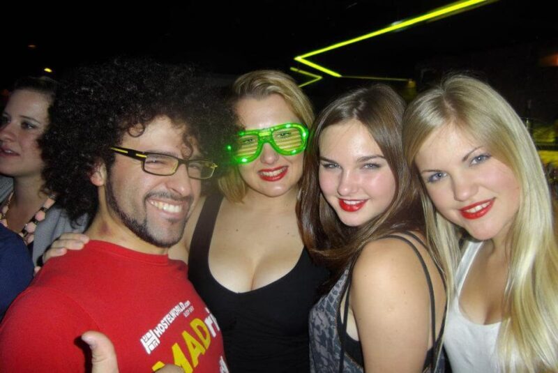 Madrid: Pub Crawl Madrid Running since 2005 Bar Exploration - Authentic Experiences from Reviews