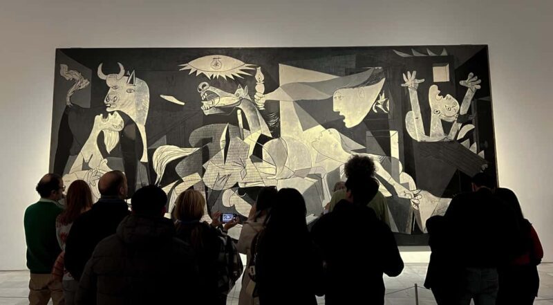 Madrid: Reina Sofía Guided Tour with Skip-the-Line Tickets - What to Expect During the Tour