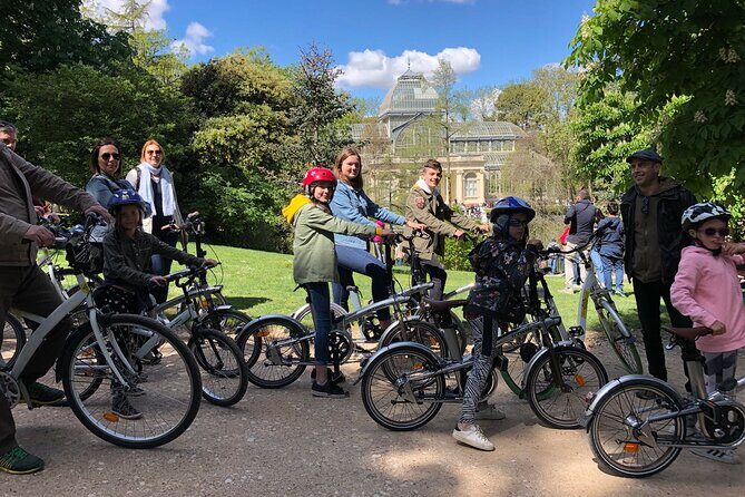 Madrid Retiro Park and Literary Quarter by Bike - Garden Views and Peacocks