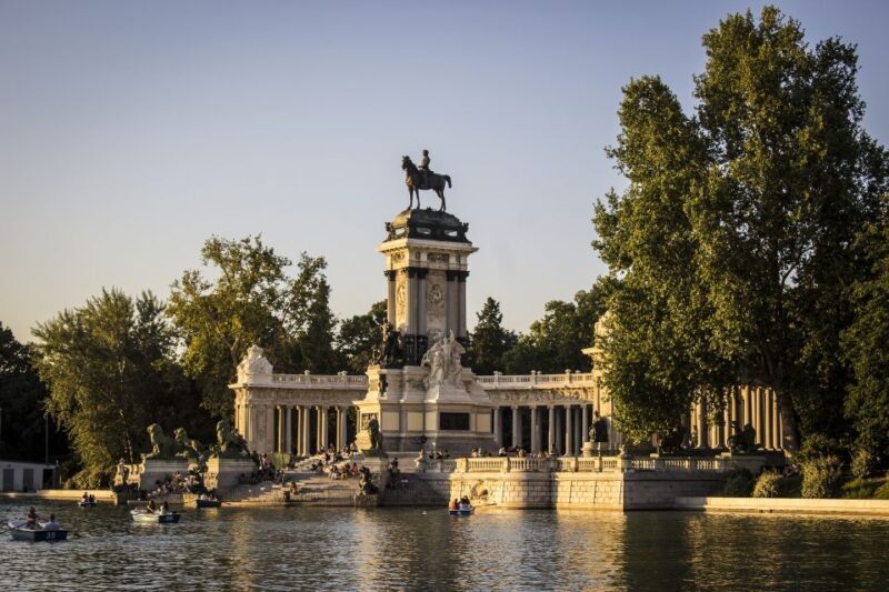 Madrid: Retiro Park Guided Tour and Tapas Tasting - An Overview of the Experience