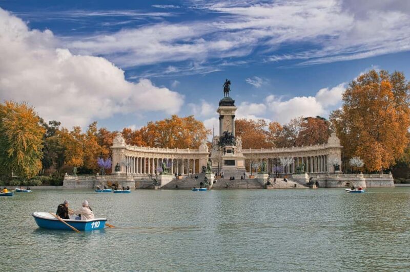 Madrid: Retiro Park Guided Walking Tour with Gourmet Tapas - Final Thoughts