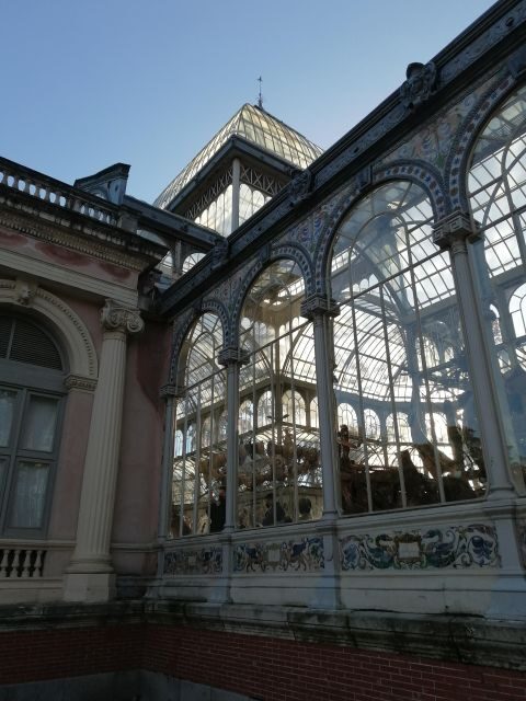 Madrid: Retiro park tour - Starting at Puerta del Ángel Caído and the Fallen Angel Statue