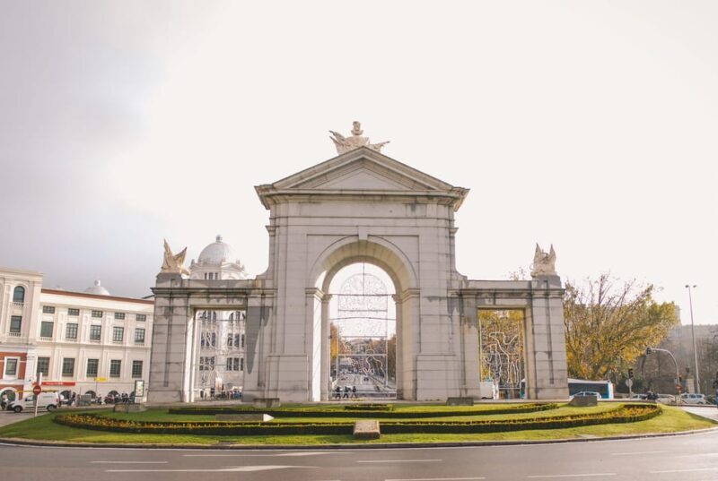 Madrid Retro Tour 120 min, old town, modern Madrid + surprise destination - Final Thoughts: Is This Tour Right for You?
