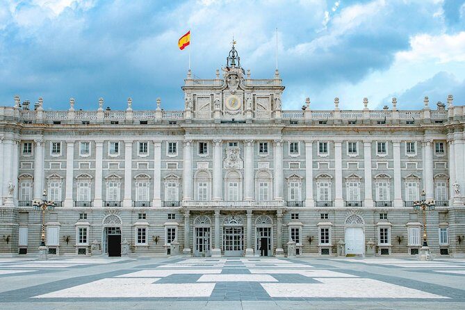 Madrid Royal Palace and Prado Museum Private Tour with Transfers - An In-Depth Look at the Madrid Royal Palace and Prado Museum Tour