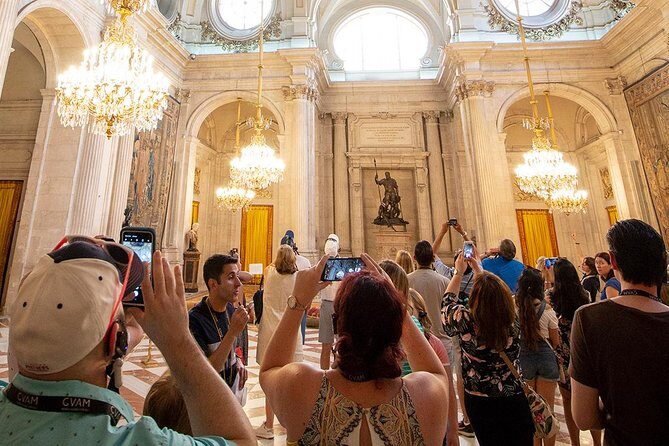 Madrid: Royal Palace Expert Guided Tour with Optional Tapas - An In-Depth Look at the Tour Experience